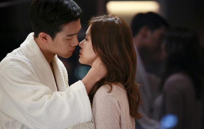 Cầm kết quả khám nam khoa, tôi bàng hoàng trước sự thật khủng khiếp vợ giấu kín