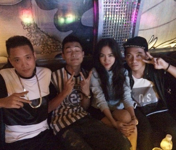 Tất tần tật về cặp đôi Big Daddy và Emily: Trước khi công khai ảnh gia đình hạnh phúc từng có tình sử yêu như truyện!