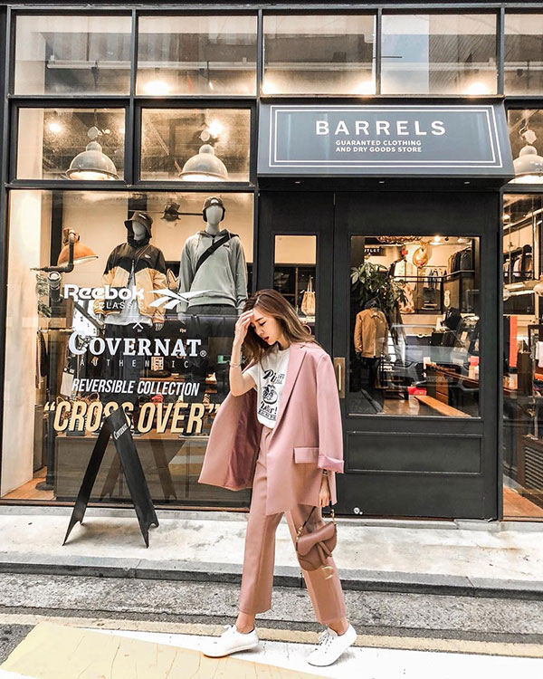 Thôi đừng mặc 4 kiểu trang phục sau đi chúc Tết kẻo mới đầu năm, bạn đã bị “chê ngầm” là kém duyên