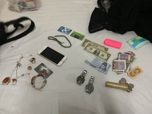 Không có tiền tiêu tết, hai tên trộm 9X đột nhập biệt thự trộm tài sản