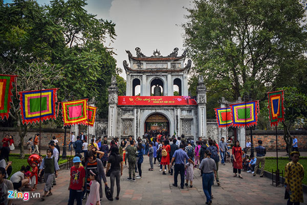 Người Hà Nội đi xin chữ đầu năm