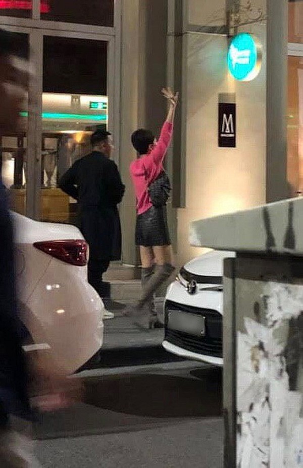 Khoảnh khắc đón Tết cùng nhau của các cặp đôi Sao Việt: Mỗi cây mỗi hoa, mỗi nhà mỗi cảnh