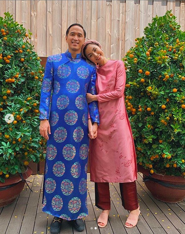 Khoảnh khắc đón Tết cùng nhau của các cặp đôi Sao Việt: Mỗi cây mỗi hoa, mỗi nhà mỗi cảnh