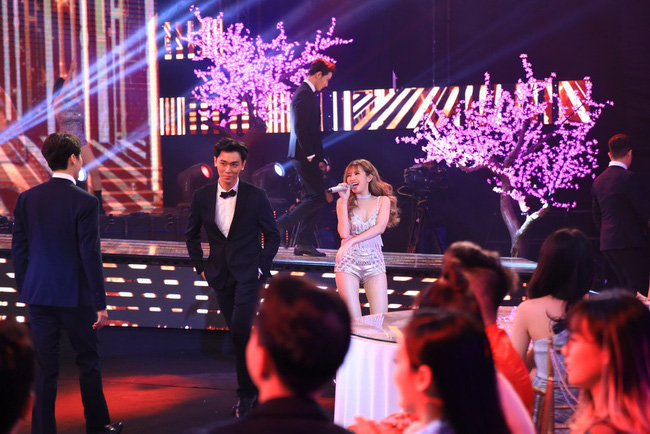 Cuối cùng thì ca khúc mà ai cũng hát theo khi xem Người ấy là ai? đã chính thức lên sóng