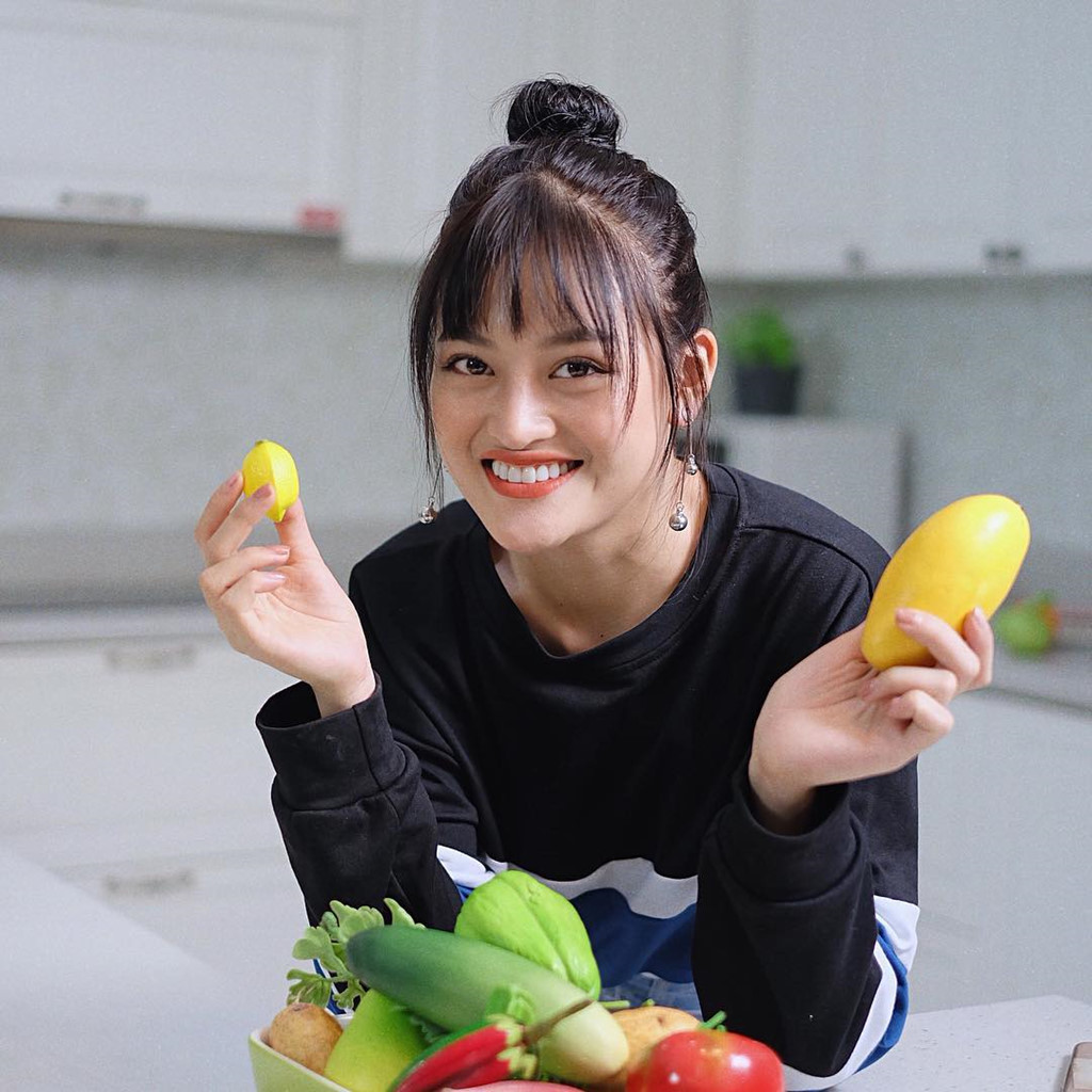 Hot girl tuổi Hợi: Người hạnh phúc bên chồng, kẻ theo nghiệp diễn xuất