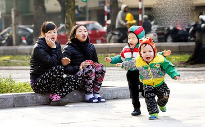 Nắng ấm như mùa hè ở miền Bắc còn kéo dài đến bao giờ?