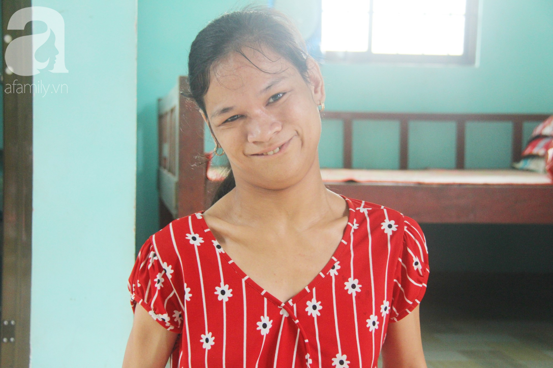 Cái Tết thứ 2 của người mẹ điên ở Trà Vinh: Hạnh phúc và tràn ngập tiếng cười khi con gái cất tiếng gọi mẹ