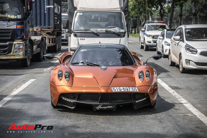 Hai đại gia tuổi Hợi chơi siêu xe khét tiếng nhất tại Việt Nam