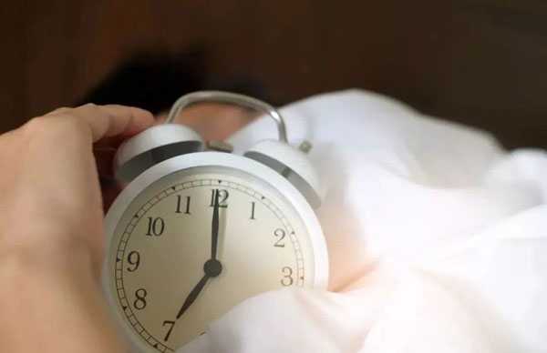 6 thói quen xấu vào buổi sáng âm thầm giết chết sức khỏe của bạn