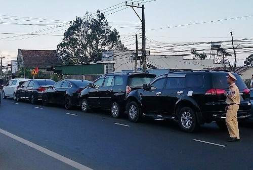 5 ôtô đâm liên hoàn ở Lâm Đồng