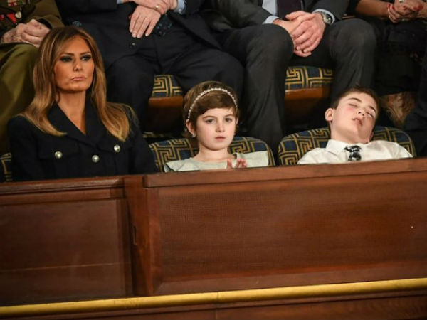 Khách mời nhí ngủ gục khi nghe TT Trump đọc Thông điệp Liên bang