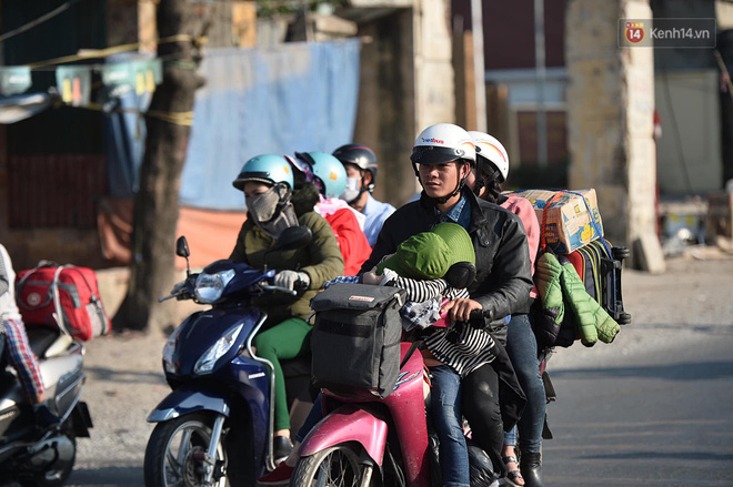 Mùng 4 Tết, cao tốc Pháp Vân - Cầu Giẽ tắc dài do tai nạn liên hoàn giữa 3 ô tô con