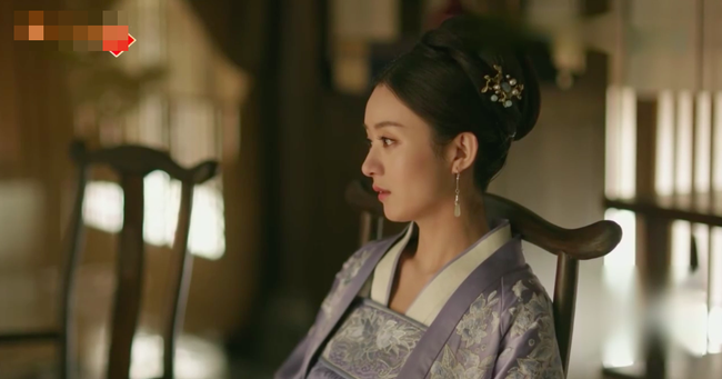 Sau bao ngày xa cách, Phùng Thiệu Phong - Triệu Lệ Dĩnh vừa gặp lại đã ôm hôn đắm đuối trên giường