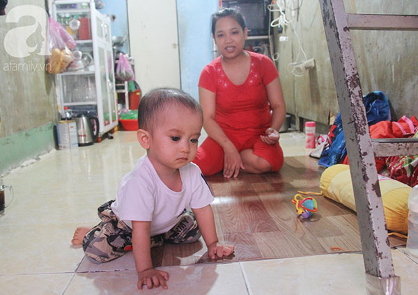 Cái Tết đầu tiên được nhìn thấy ánh sáng mặt trời sau hơn 1 năm mù lòa của bé Gia Anh