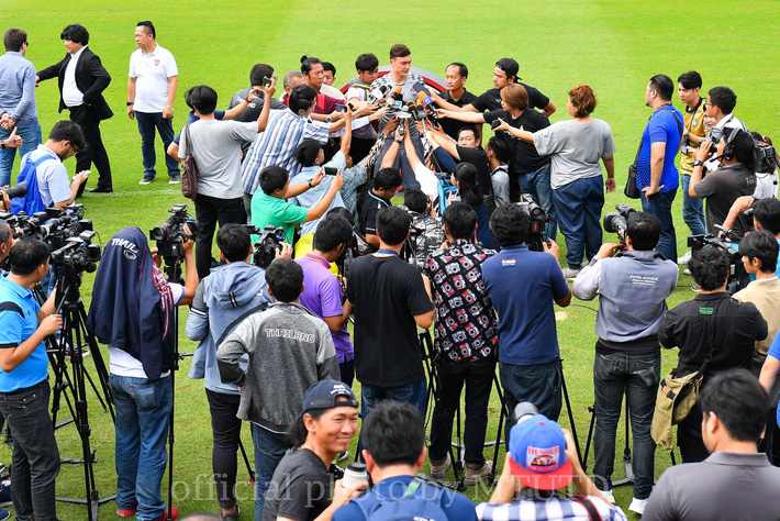 Thương vụ kỷ lục Đặng Văn Lâm và kế sách khôn ngoan của người Thái