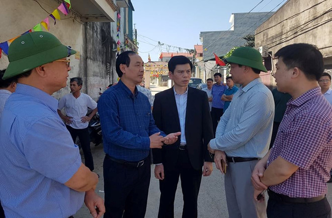 Hiện trường xe khách tông Santa Fe khiến 3 người tử vong