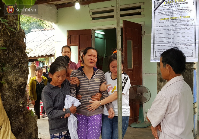 Tang thương làng quê có 6 học sinh đuối nước tử vong vào mùng 4 Tết: Có nỗi đau nào bằng cha mẹ mất con? Tang thương làng quê có 6 học sinh đuối nước tử vong vào mùng 4 Tết: Có nỗi đau nào bằng cha mẹ mất con?