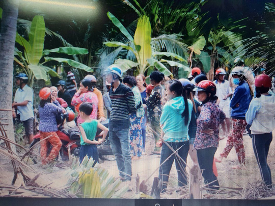 Hai phụ nữ bị cắt cổ ở chuồng vịt lúc nửa đêm