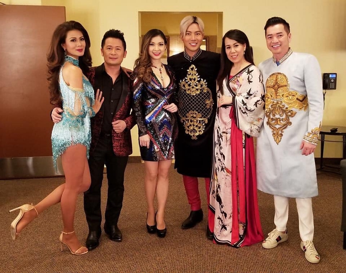 Sao Việt ở hải ngoại đón Tết: người chạy show, người chăm con bị sốt