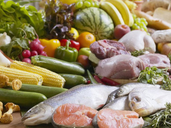 Thực phẩm cần loại bỏ sau ngày Tết