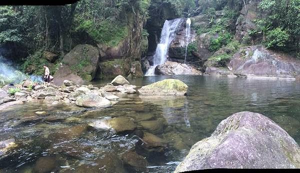 Nam thanh niên rơi thác nước tử vong khi chụp ảnh