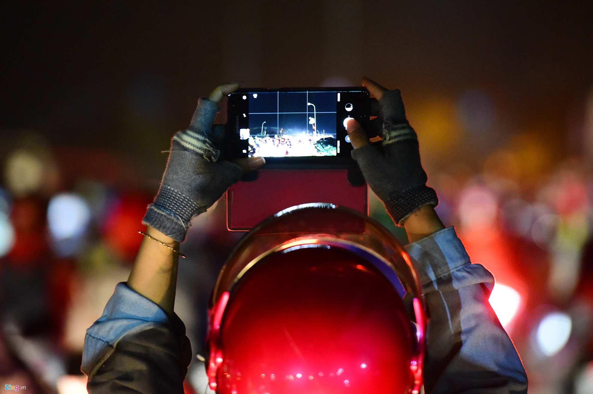 Người miền Tây vạ vật cả ngày đêm để trở lại Sài Gòn