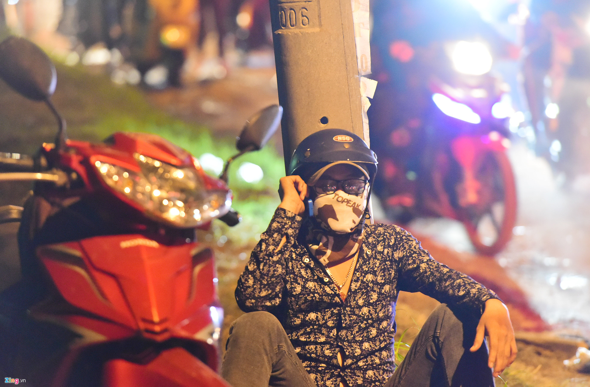 Người miền Tây vạ vật cả ngày đêm để trở lại Sài Gòn