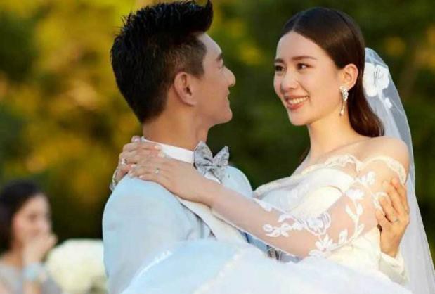 Đường tình của tứ tiểu hoa đán Cbiz: Đều phim giả tình thật, cùng trải qua bao thị phi nhưng kết cục lại quá khác biệt Đường tình của tứ tiểu hoa đán Cbiz: Đều phim giả tình thật, cùng trải qua bao thị phi nhưng kết cục lại quá khác biệt