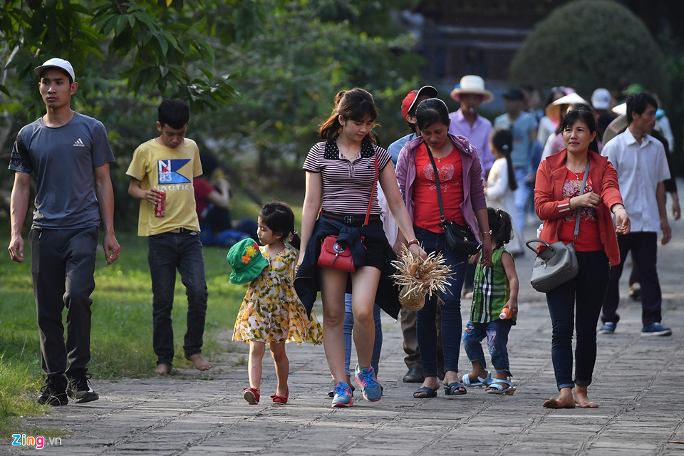 Hình ảnh không đẹp mắt ở chùa Bái Đính trước ngày khai hội