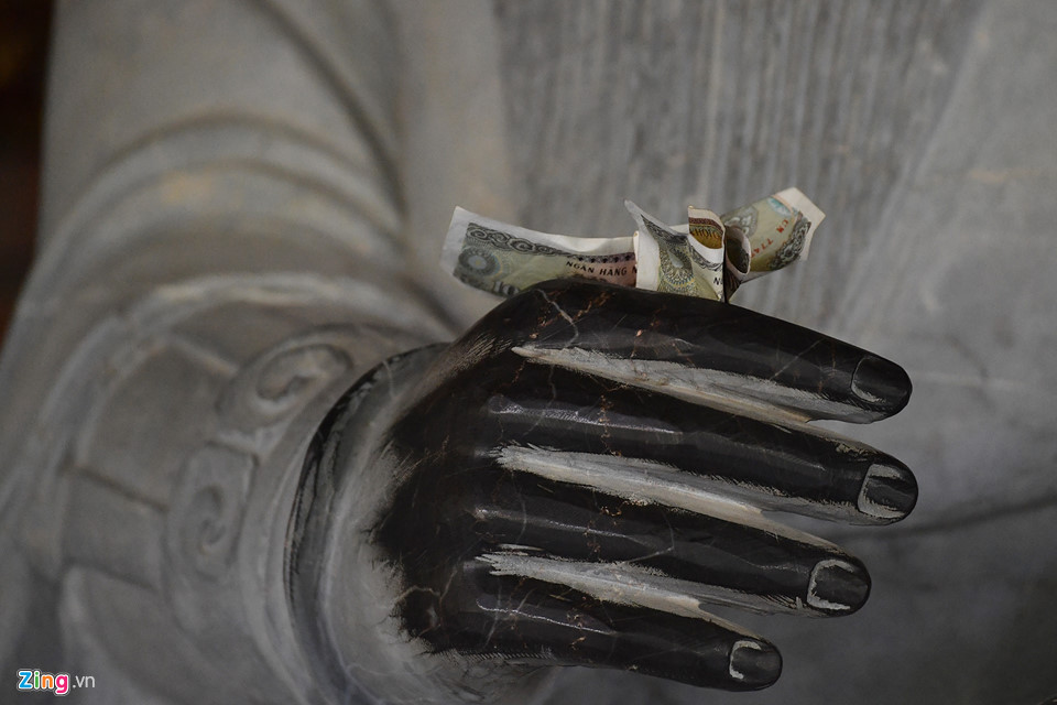 Hình ảnh không đẹp mắt ở chùa Bái Đính trước ngày khai hội