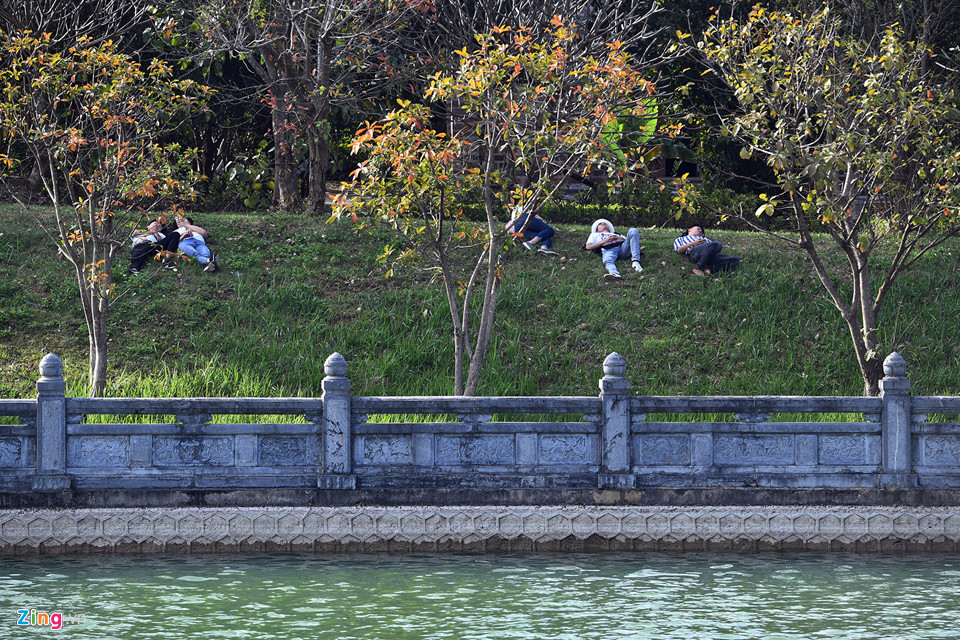 Hình ảnh không đẹp mắt ở chùa Bái Đính trước ngày khai hội