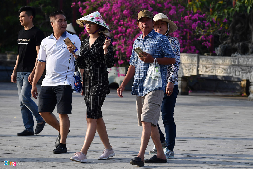 Hình ảnh không đẹp mắt ở chùa Bái Đính trước ngày khai hội