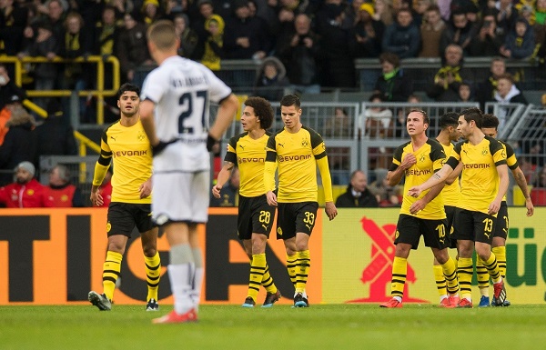Vòng 21 Bundesliga: Bayern Munich đại thắng, rút ngắn khoảng cách với Dortmund xuống 5đ