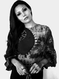 Những mỹ nhân làm chao đảo màn ảnh Việt: Cát-xê 1 tỷ đồng, ra Nghệ An diễn sập cả sân khấu