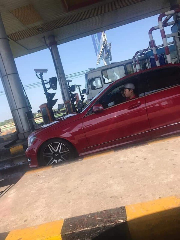 Nhã Phương lần đầu xuất hiện cùng Trường Giang sau gần 1 tháng bí mật sinh con?