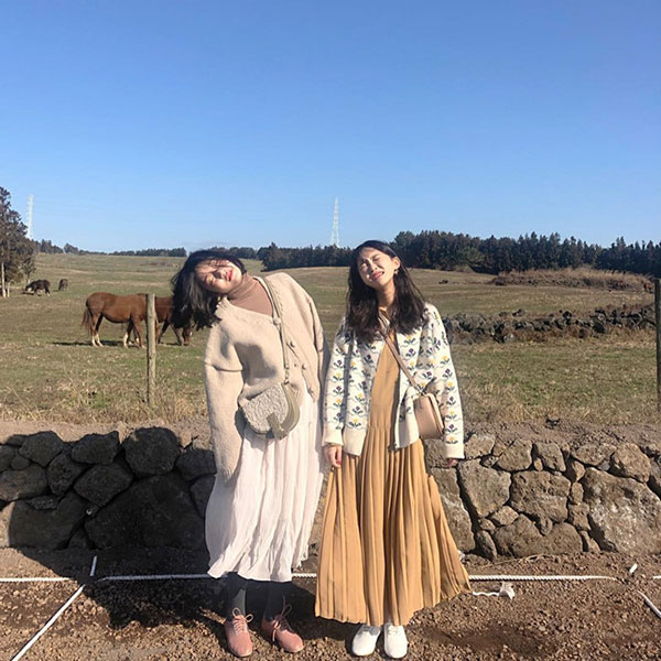 Đôi bạn thân Hàn Quốc khiến chúng ta muốn đi du lịch luôn và ngay