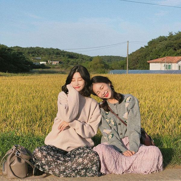 Đôi bạn thân Hàn Quốc khiến chúng ta muốn đi du lịch luôn và ngay