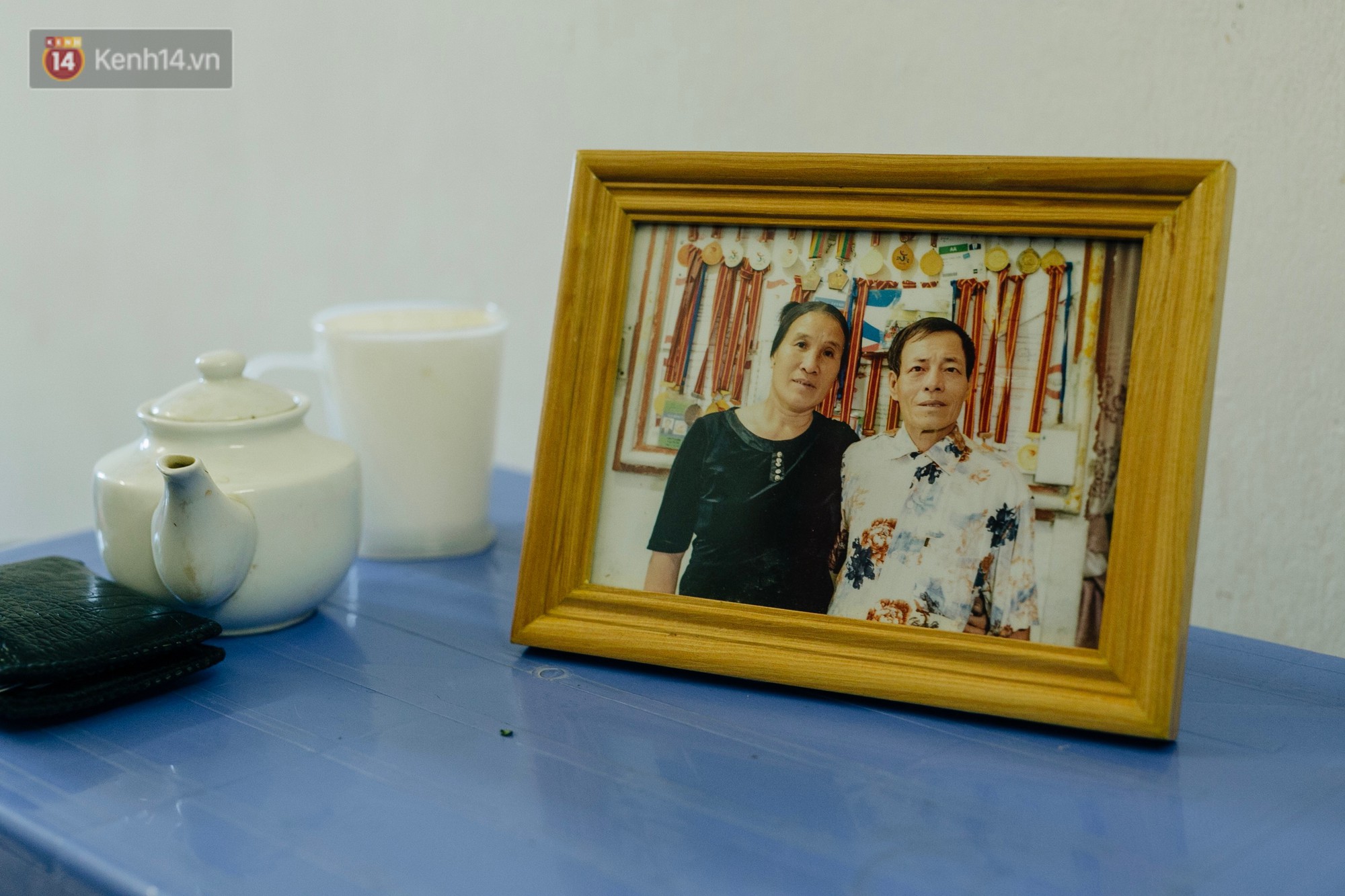 Anh shipper với 1.300 đơn hàng giao bằng một tay ở Hà Nội: Hôm nay mệt có thể ngủ một giấc, mai cố gắng tiếp!