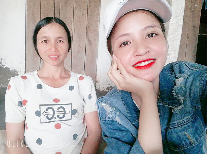 Đăng ảnh khoe mùng 6 Tết đi cấy giúp mẹ, cô gái không ngờ mình lại bị dân mạng ném đá