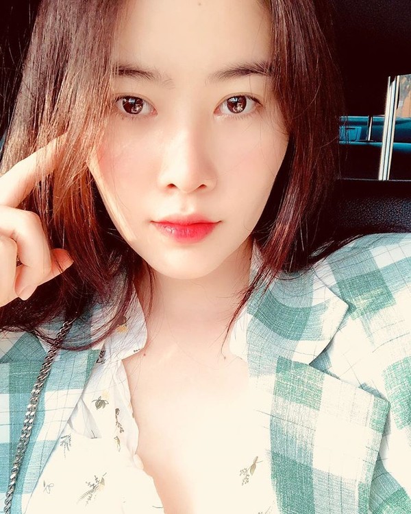 Dân mạng phản ứng trước phát ngôn gây sốc đầu năm của Nam Em: Nhiều người đưa tôi vào phòng và muốn hiếp tôi