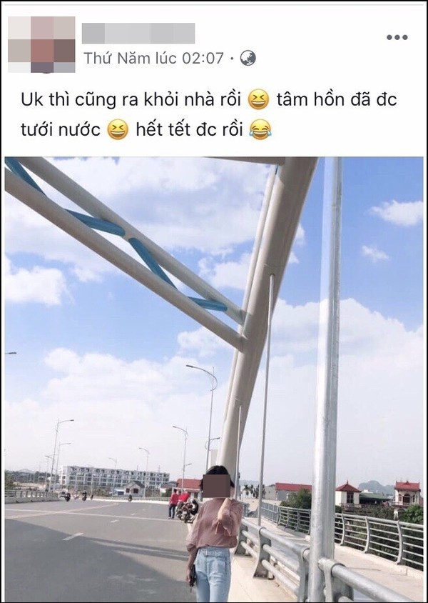 Nữ sinh viên ở Thái Nguyên liên tục đăng status buồn chán trước khi nhảy cầu tự tử đêm mùng 5 Tết Nữ sinh viên ở Thái Nguyên liên tục đăng status buồn chán trước khi nhảy cầu tự tử đêm mùng 5 Tết