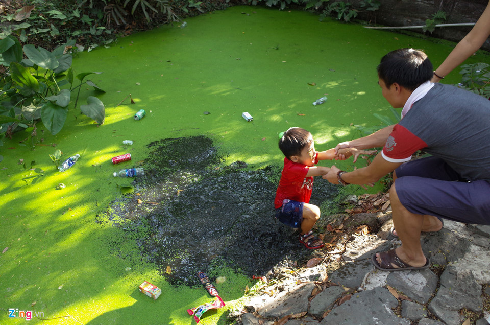 Cảnh chen lấn, ùn tắc khắp các điểm du lịch 9 ngày nghỉ Tết