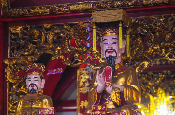 Biển người đổ về Phủ Tây Hồ trong ngày nghỉ Tết cuối cùng