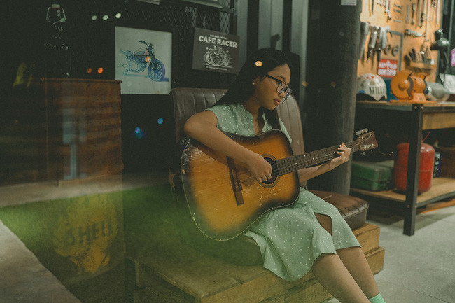 Phương Mỹ Chi: 16 tuổi em gặp quá nhiều thị phi, ba Quang Lê vạ miệng làm em bị chỉ trích oan! Phương Mỹ Chi: 16 tuổi em gặp quá nhiều thị phi, ba Quang Lê vạ miệng làm em bị chỉ trích oan!