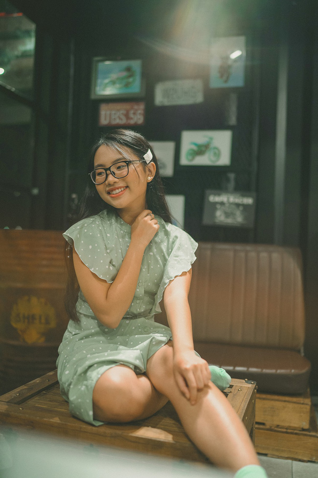 Phương Mỹ Chi: 16 tuổi em gặp quá nhiều thị phi, ba Quang Lê vạ miệng làm em bị chỉ trích oan! Phương Mỹ Chi: 16 tuổi em gặp quá nhiều thị phi, ba Quang Lê vạ miệng làm em bị chỉ trích oan!
