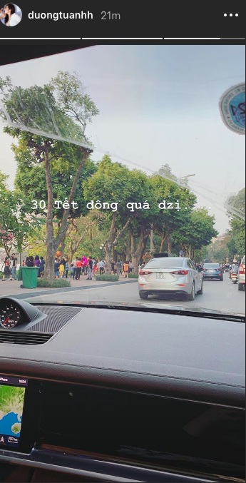 Sướng như Á hậu Tú Anh: Nàng dâu mới mà ngày Tết vẫn thảnh thơi đi chơi, tụ tập bạn bè nhậu nhẹt tới bến