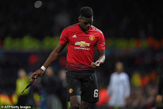 HLV Solskjaer bảo vệ Pogba sau tấm thẻ đỏ của học trò HLV Solskjaer bảo vệ Pogba sau tấm thẻ đỏ của học trò