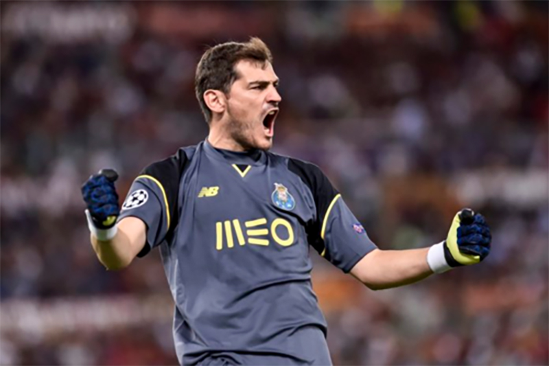 Iker Casillas - một người bình thường đang trở lại Iker Casillas - một người bình thường đang trở lại