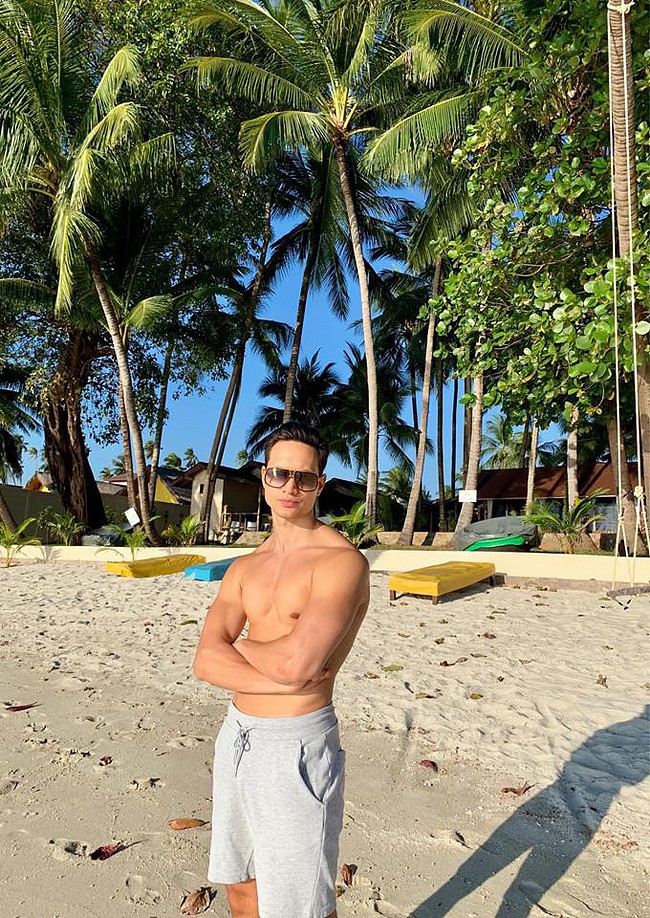 Hồ Ngọc Hà - Kim Lý đi du lịch Thái Lan khi Subeo đang hạnh phúc bên gia đình Cường Đô La