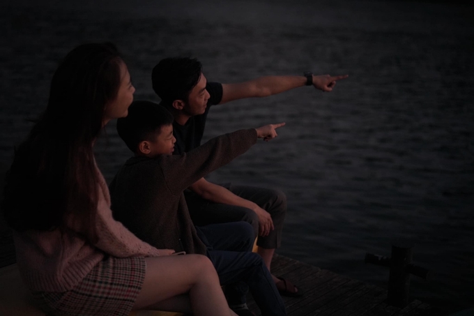 Hồ Ngọc Hà - Kim Lý đi du lịch Thái Lan khi Subeo đang hạnh phúc bên gia đình Cường Đô La